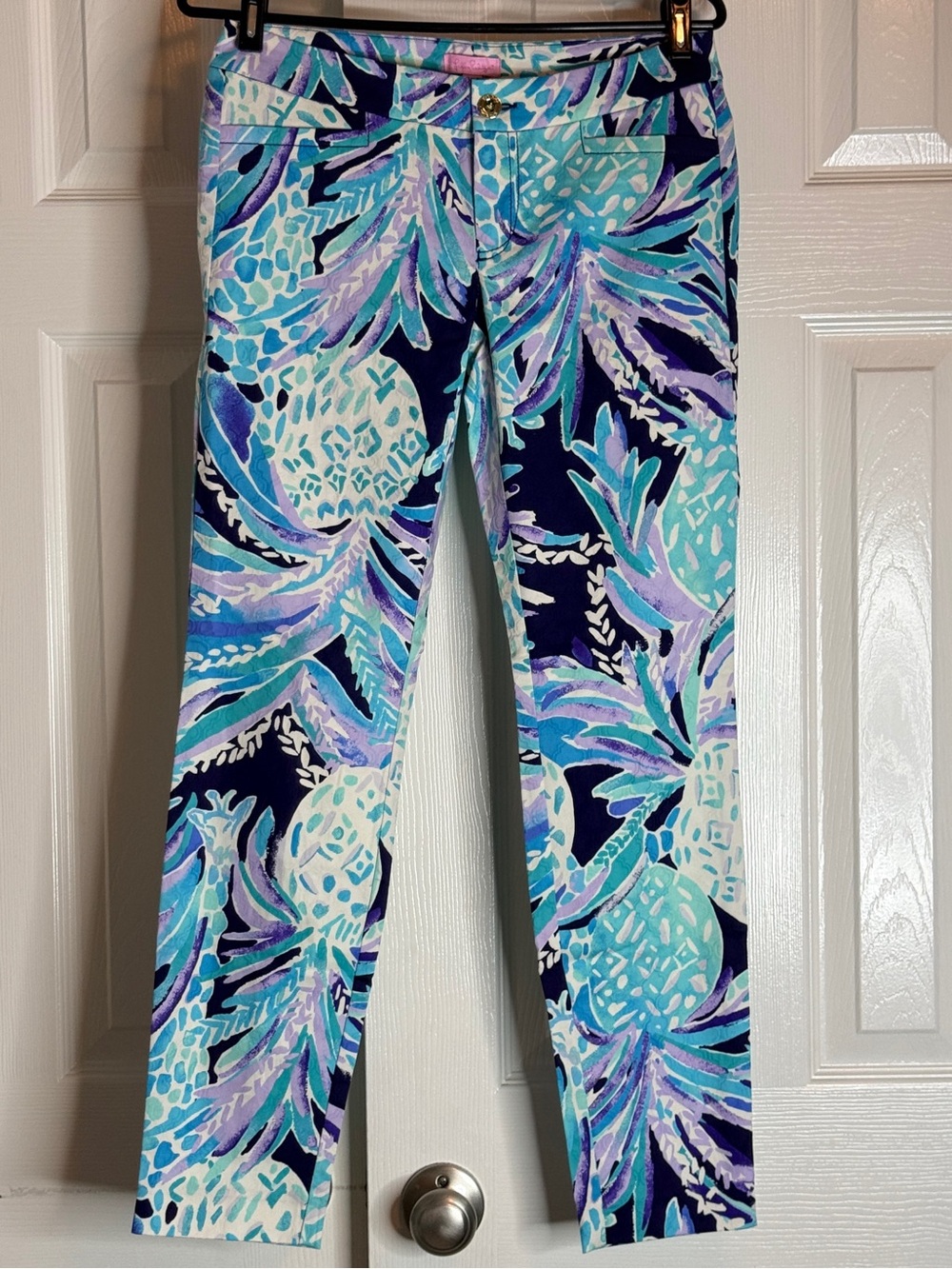 NWT Lilly Pulitzer Kelly Skinny Ankle Pants Size 2 Alotta Colada Pineapple Navy